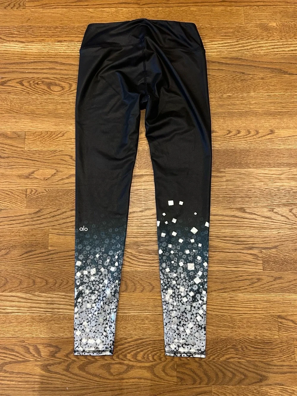 Alo Yoga Airbrush Mid Rise Graphic Leggings Black Silver Size M